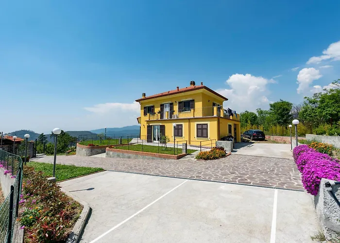 Apartman Joivy Guanna - Charming Flat With Garden Bracco