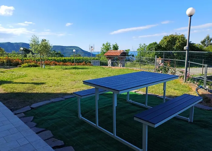Joivy Guanna - Charming Flat With Garden *