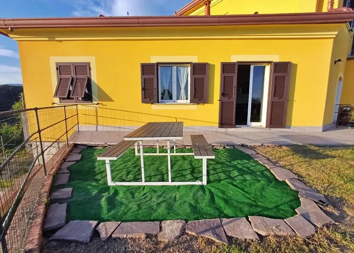 Apartman Joivy Guanna - Charming Flat With Garden *
