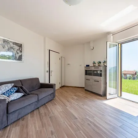 Apartment Joivy Guanna - Charming Flat With Garden