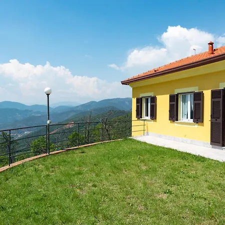 Joivy Guanna - Charming Flat With Garden Apartment *