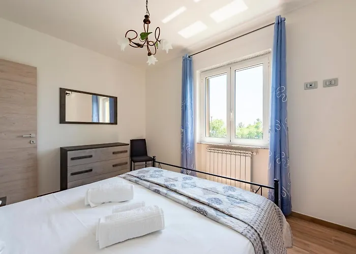 Joivy Guanna - Charming Flat With Garden * Bracco